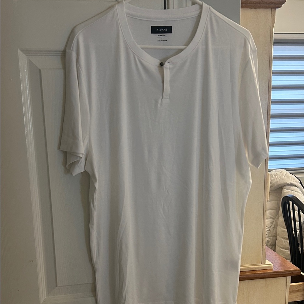 Alfani White Short Sleeve Tee